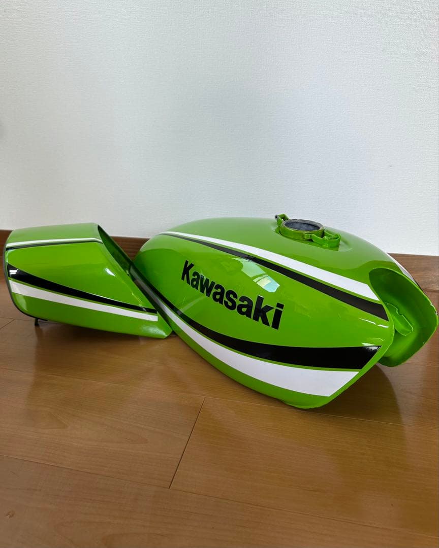 KH400 KH250 400SS 外装 タンク テール