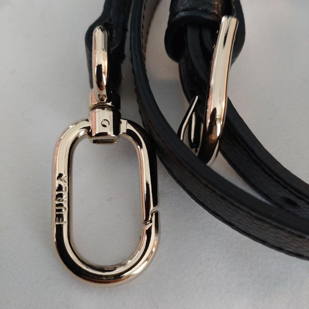 FURLA パイパー　ブラック ハンドバッグ　ショルダーつき