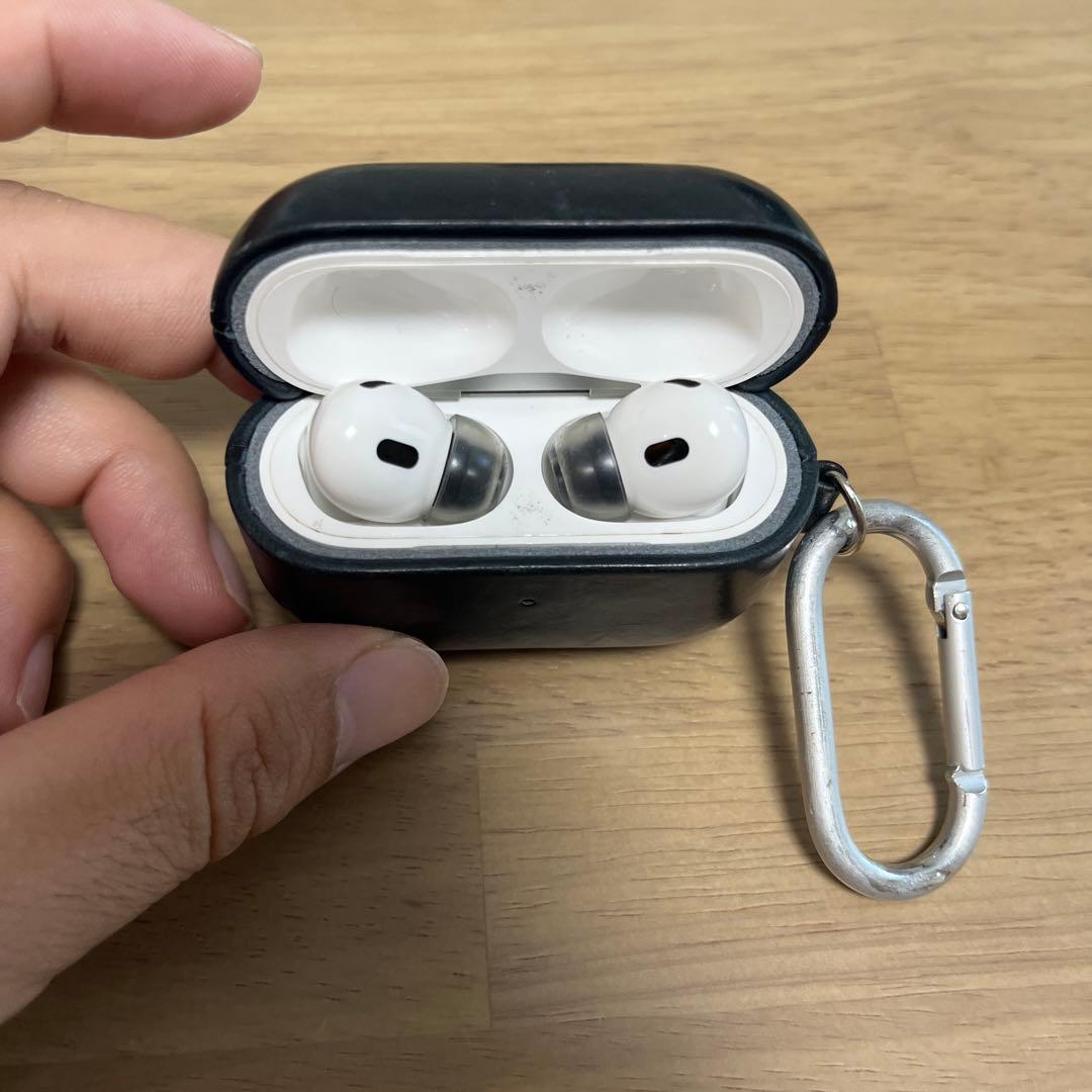 AirPods pro 第二世代キャリングケース付き