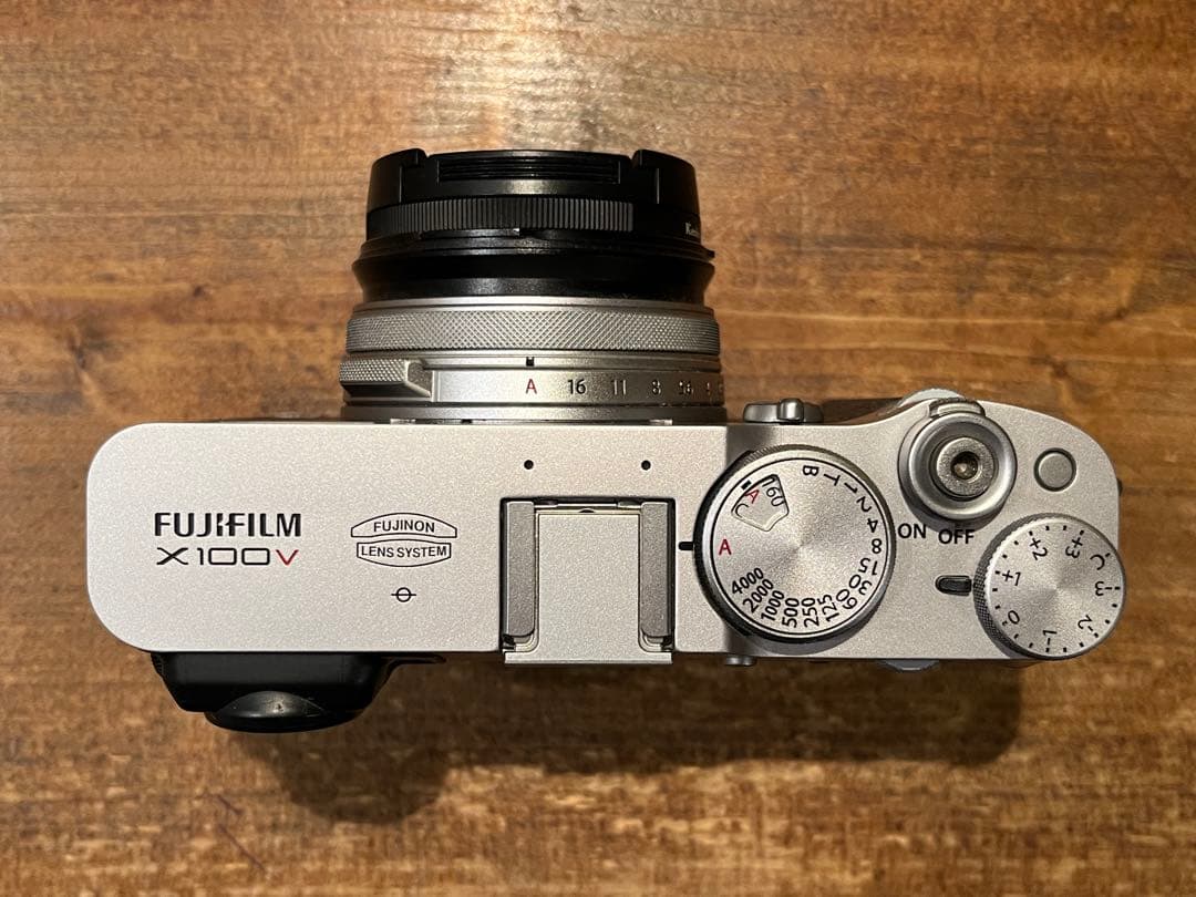 【美品】Fujifilm X100Vおまけ付★シャッター数6100