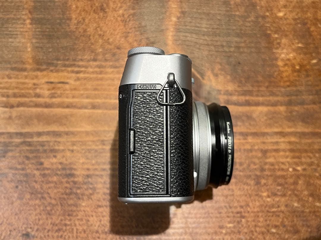 【美品】Fujifilm X100Vおまけ付★シャッター数6100