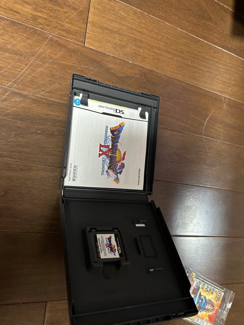 はぐれメタル ds ＋ドラクエ4.5.6.9.M2 ＋充電器＋おまけ