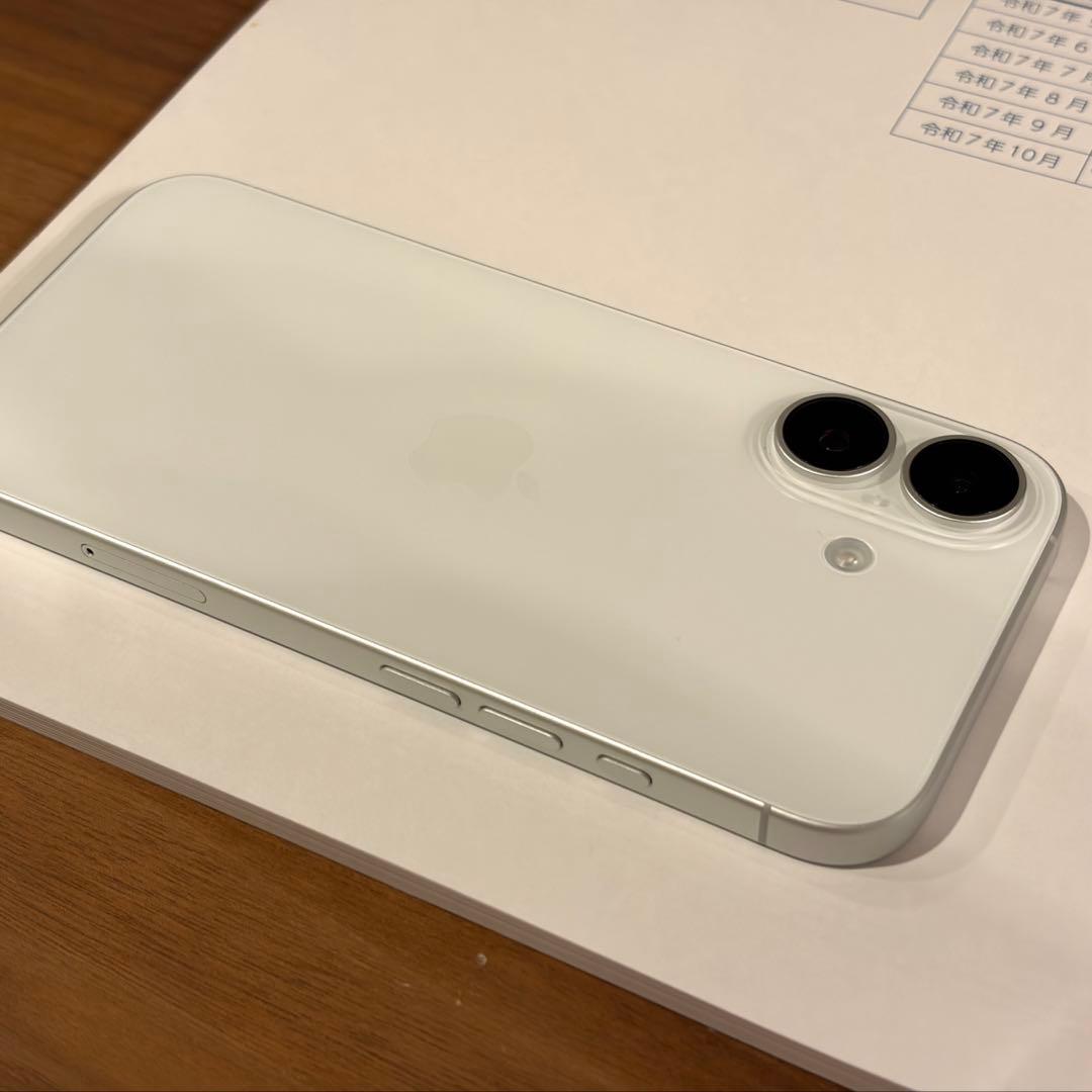 iPhone 16 128GB ホワイト 本体 SIMフリー