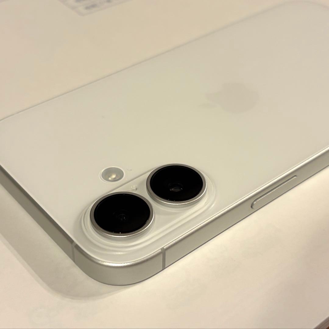 iPhone 16 128GB ホワイト 本体 SIMフリー