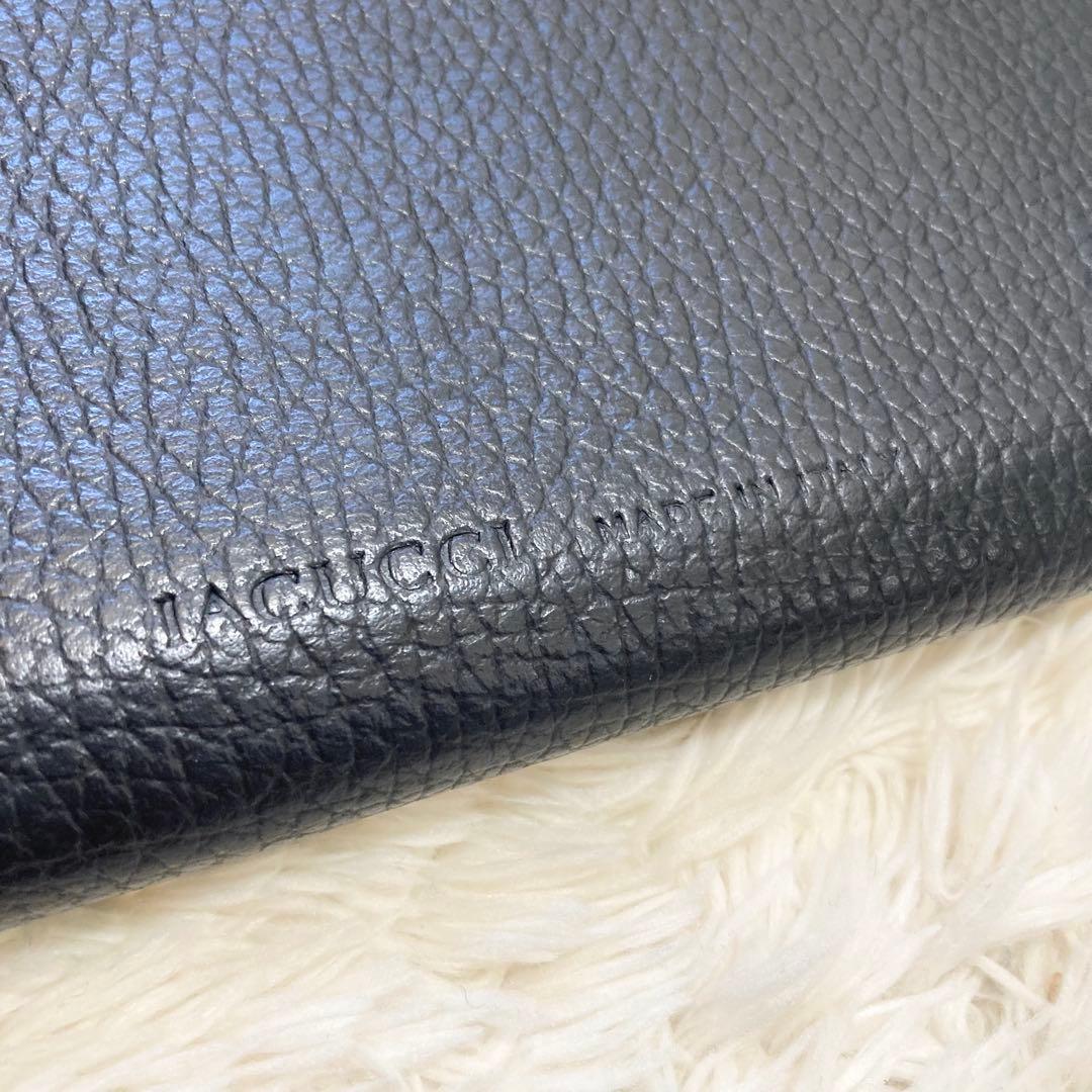 未使用級✨ 定価4.6万 イアクッチ リサッカ ウォレット L CERVO 紺