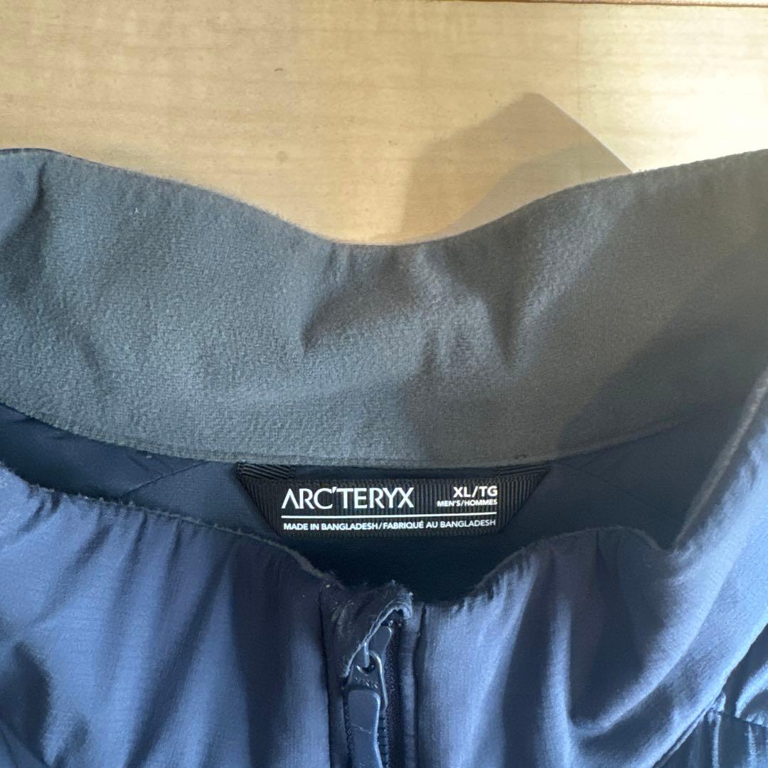 アークテリクス　アトムltベスト　ネイビー　XL
