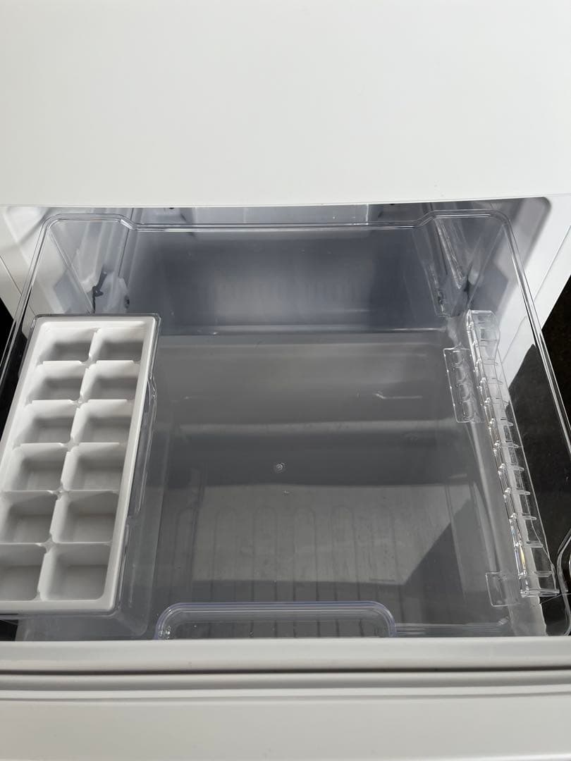 SHARP中古冷蔵庫 179L 2023年製 形名SJーD15JーW