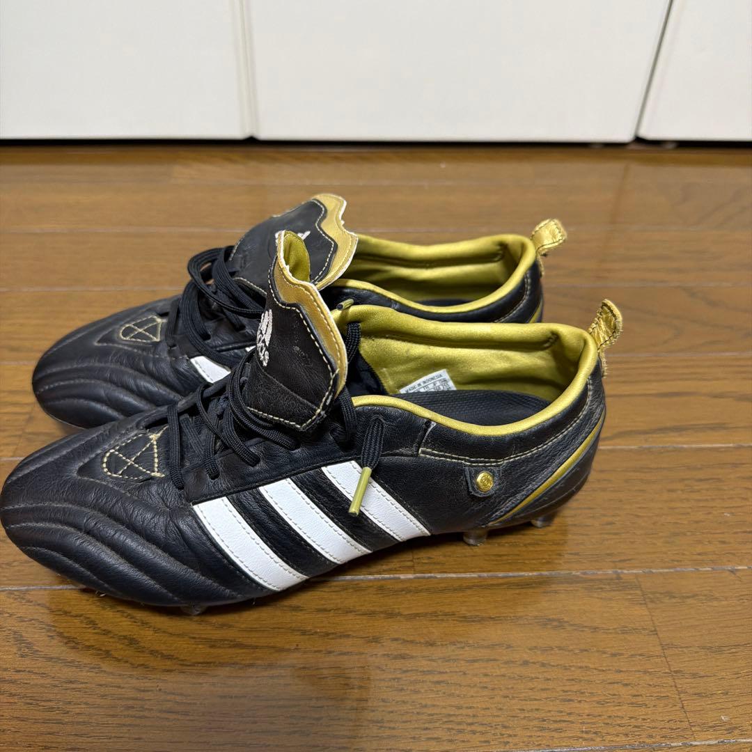 仮*ガ様 adidas サッカー ブラック/ホワイト/ゴールド adipure