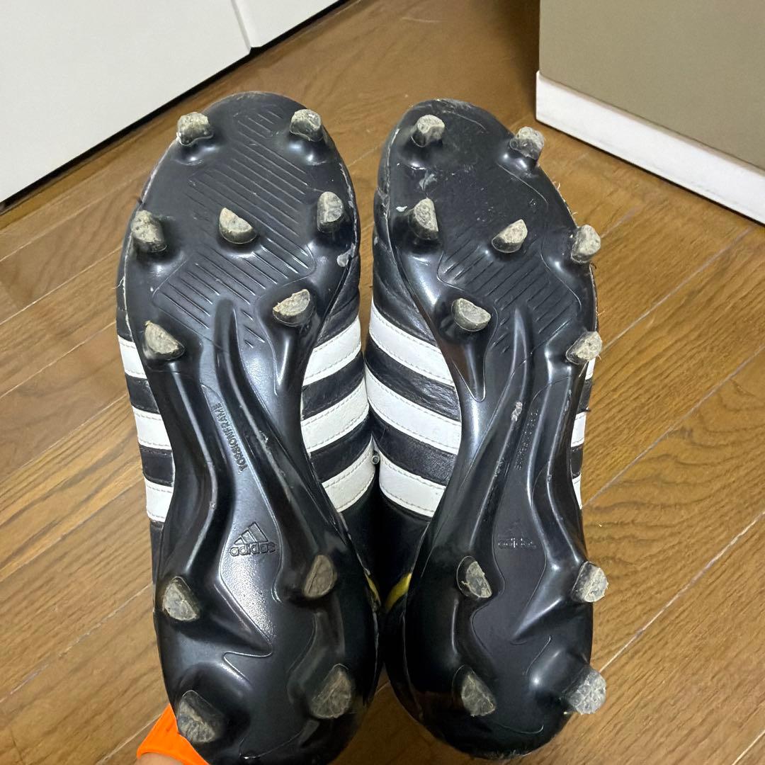 仮*ガ様 adidas サッカー ブラック/ホワイト/ゴールド adipure