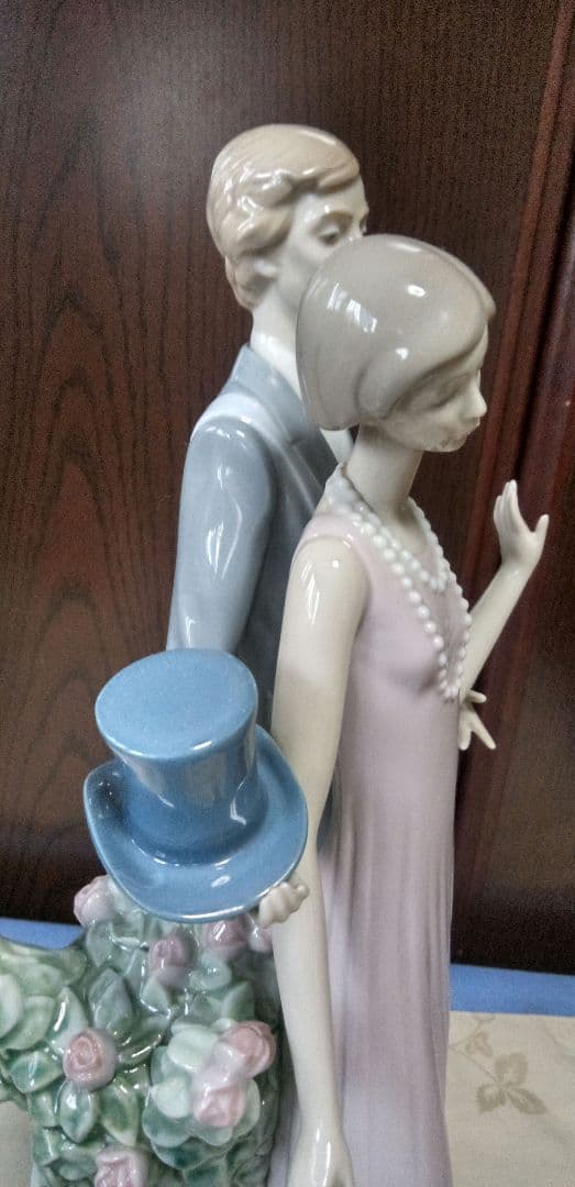 ヨシカネ リヤドロ　若い外交官　廃盤 　　高さ36・5㎝