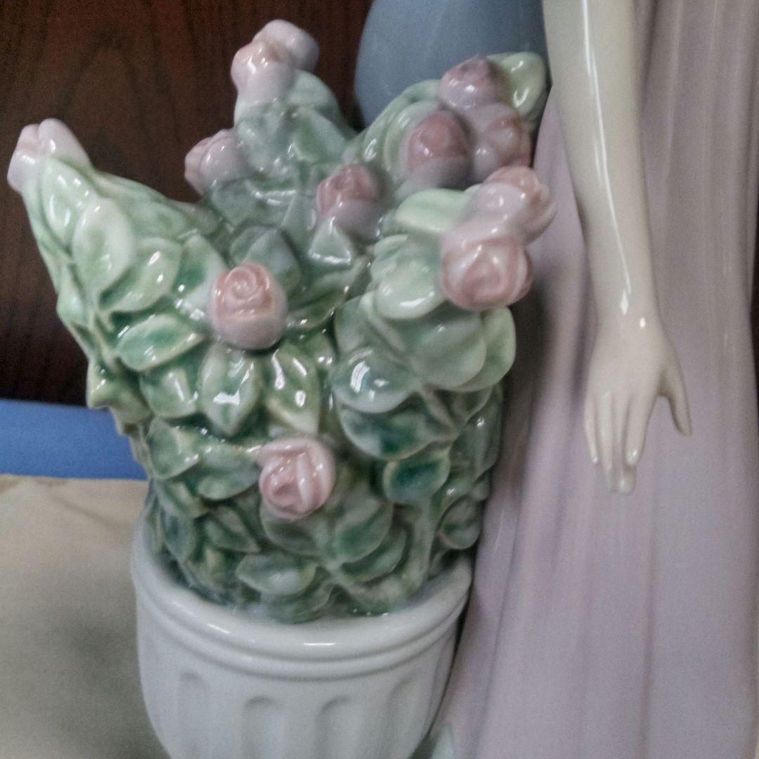 ヨシカネ リヤドロ　若い外交官　廃盤 　　高さ36・5㎝