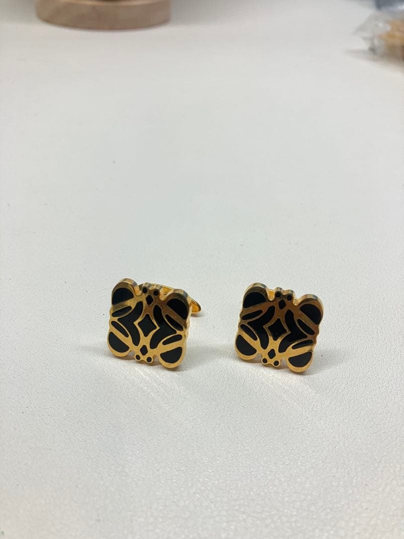 希少 LOEWE　ロエベ　カフス　ゴールド アナグラム　ロゴ