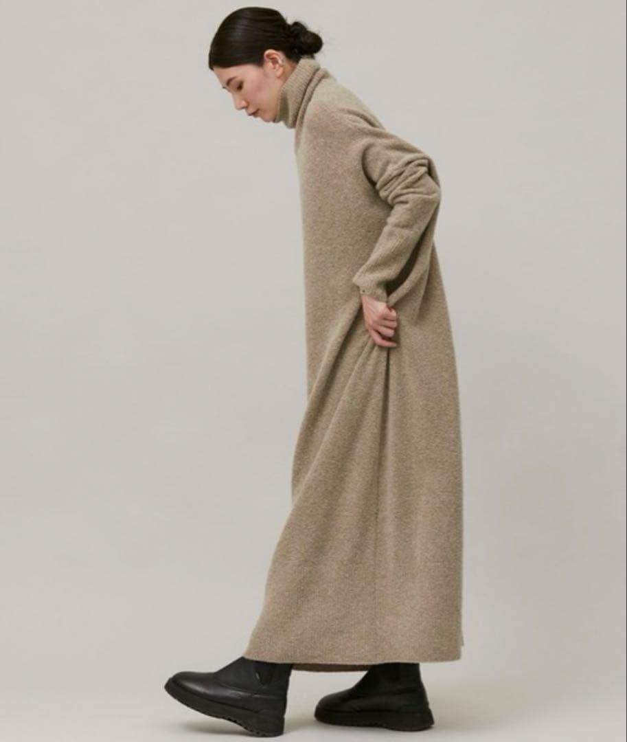 ◆クリーニング済◆カレンソロジー ウールポアンニットワンピース ベージュ F