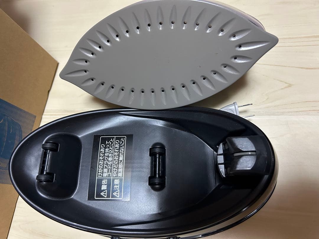 コードレススチームアイロン