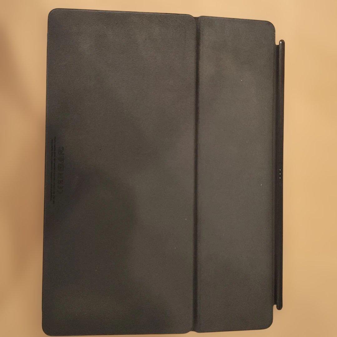 iPad Pro (12.9インチ) (第2世代) 64GB　Keybord付き