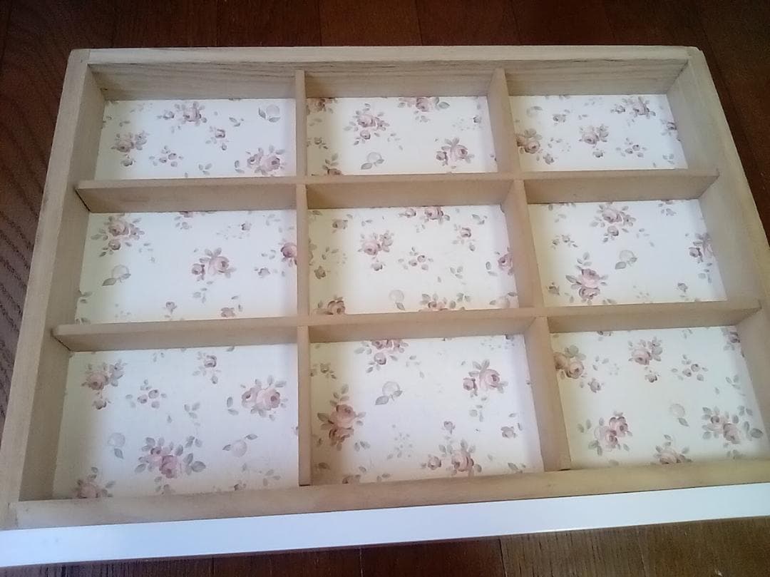 ドレッサー 三面鏡 鏡台 白 ホワイト 引出し 収納 コンセント 照明 送料込み