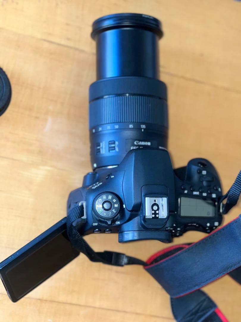 デジタルカメラ CANON 90D