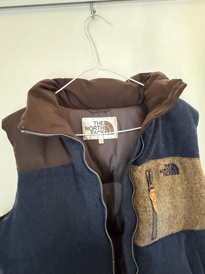 ノースフェイス ダウンベストTHE NORTH FACE Down vest