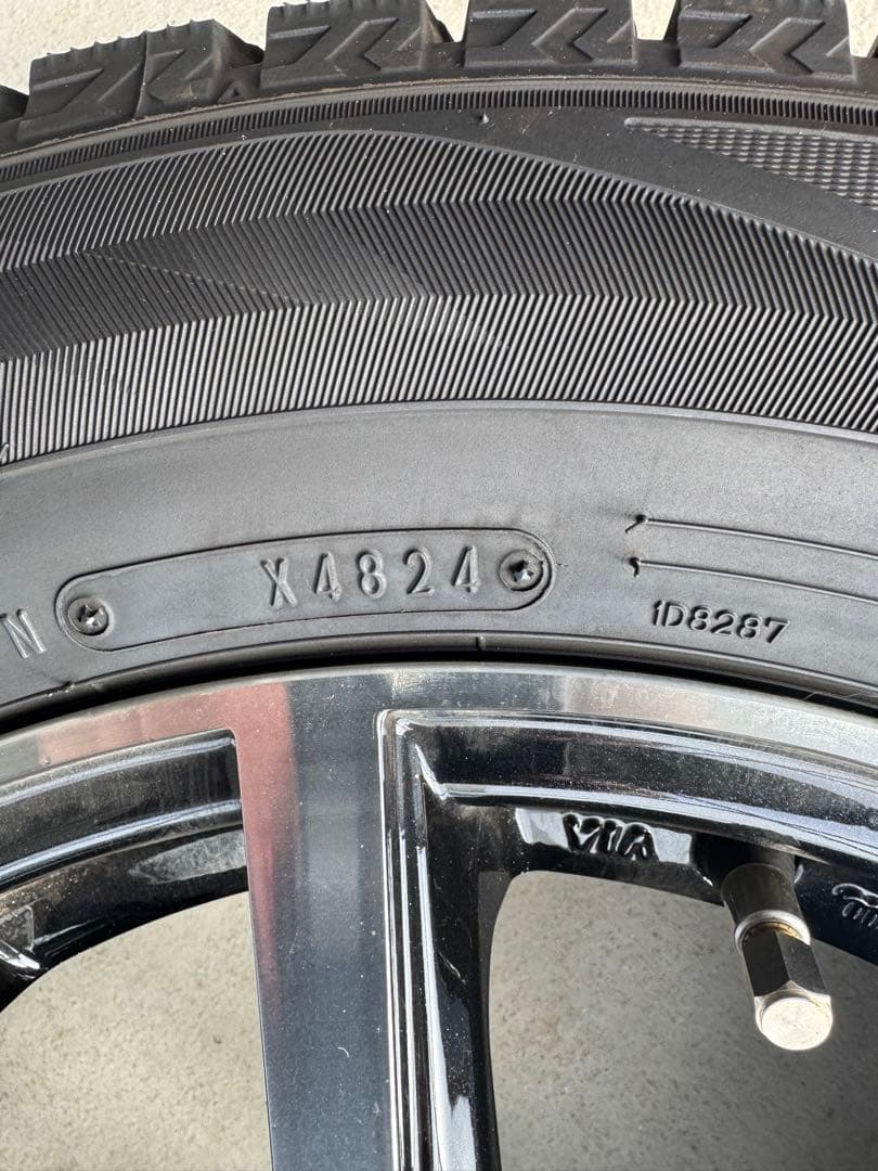 Mさま専用　C27セレナ　DUNLOP ウィンターマックス 195/65R15