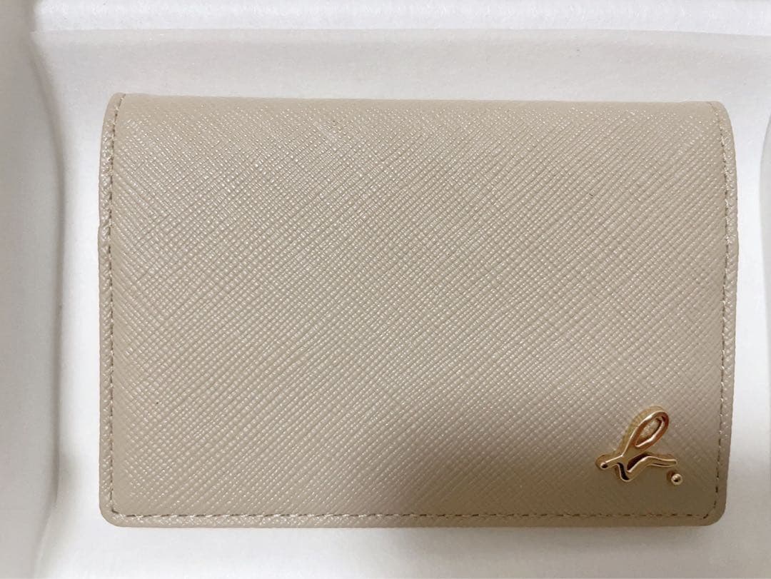 アニエスベー 名刺入れ ベージュ