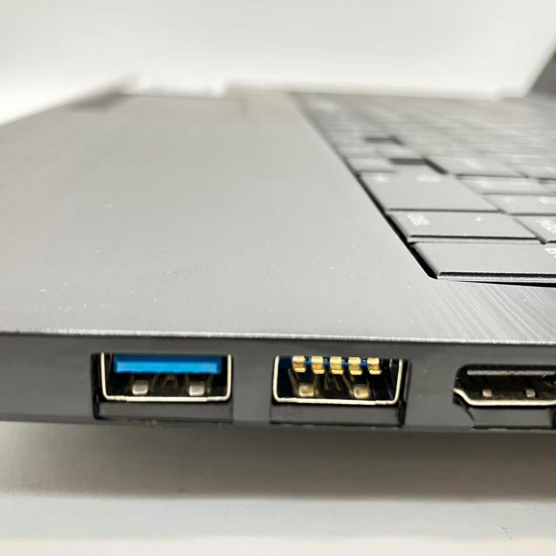 サクサク 東芝 TOSHIBA i3-8145U B65/EP 15.6型 ①