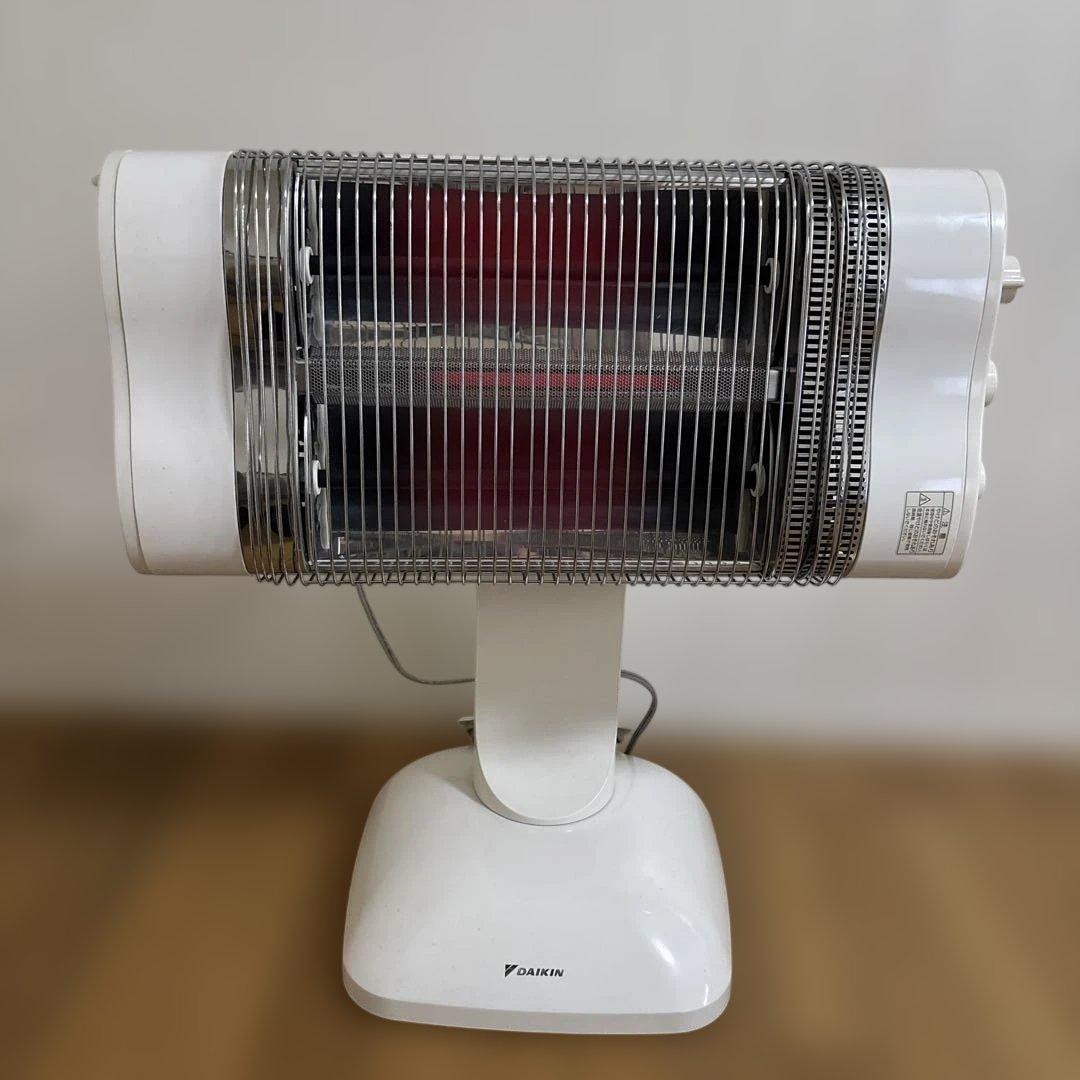 ダイキン遠赤外線暖房機　セラムヒートERFT11MS