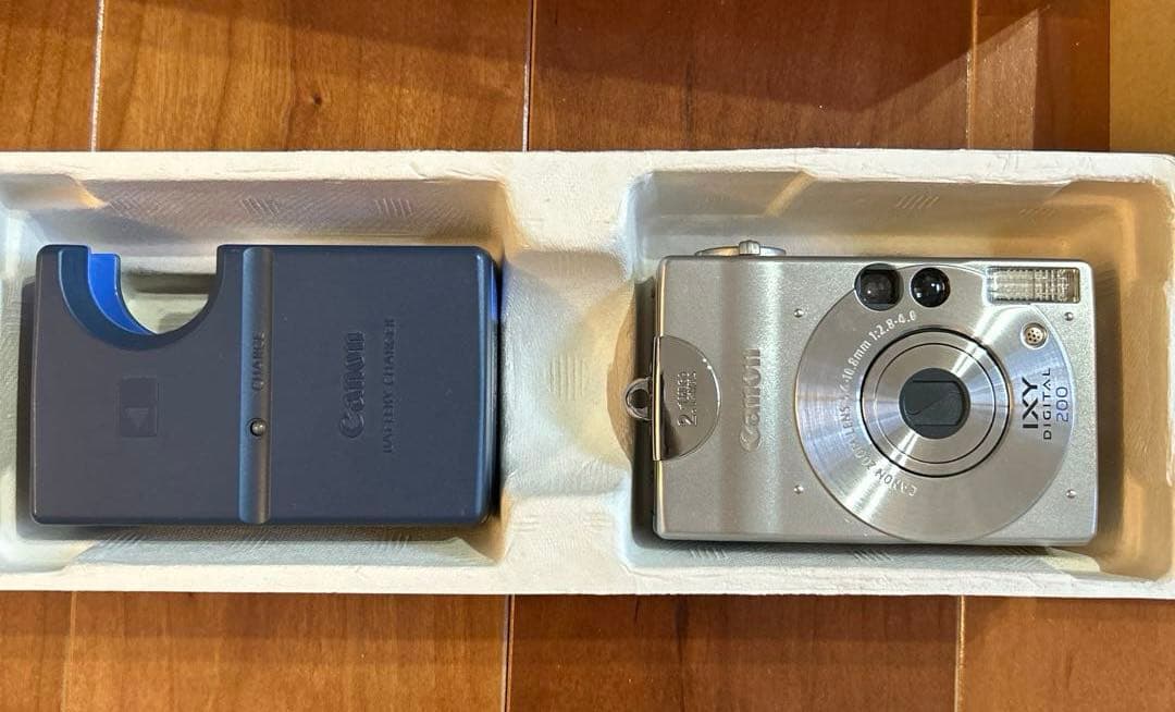 Canon IXY DIGITAL 200 コンパクトデジタルカメラ