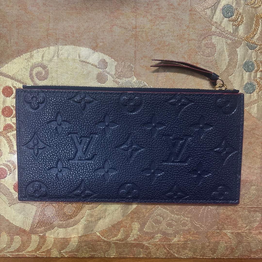 ノエ様　Louis Vuitton ネイビー 長財布