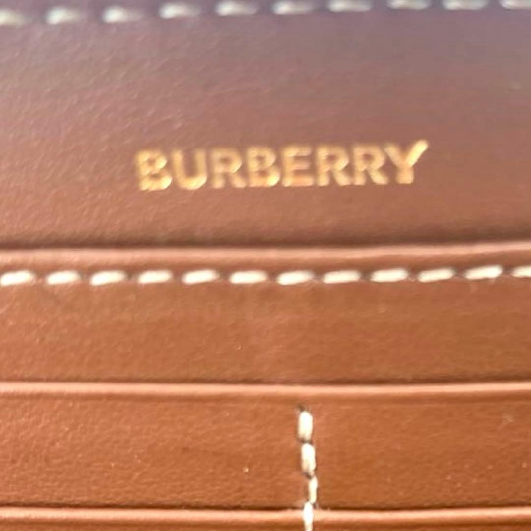 BURBERRY バーバリー ホースフェリープリント ラウンドジップ長財布