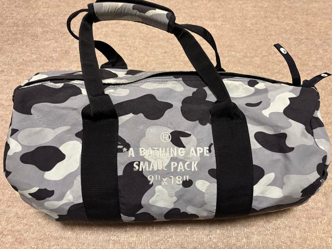 A BATHING APE SMALL PACK カモドラムバッグ　ショルダー