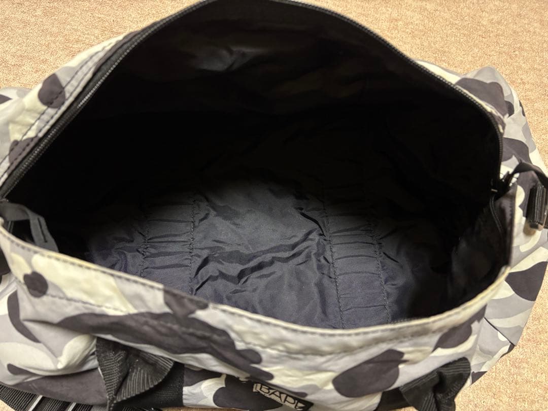 A BATHING APE SMALL PACK カモドラムバッグ　ショルダー