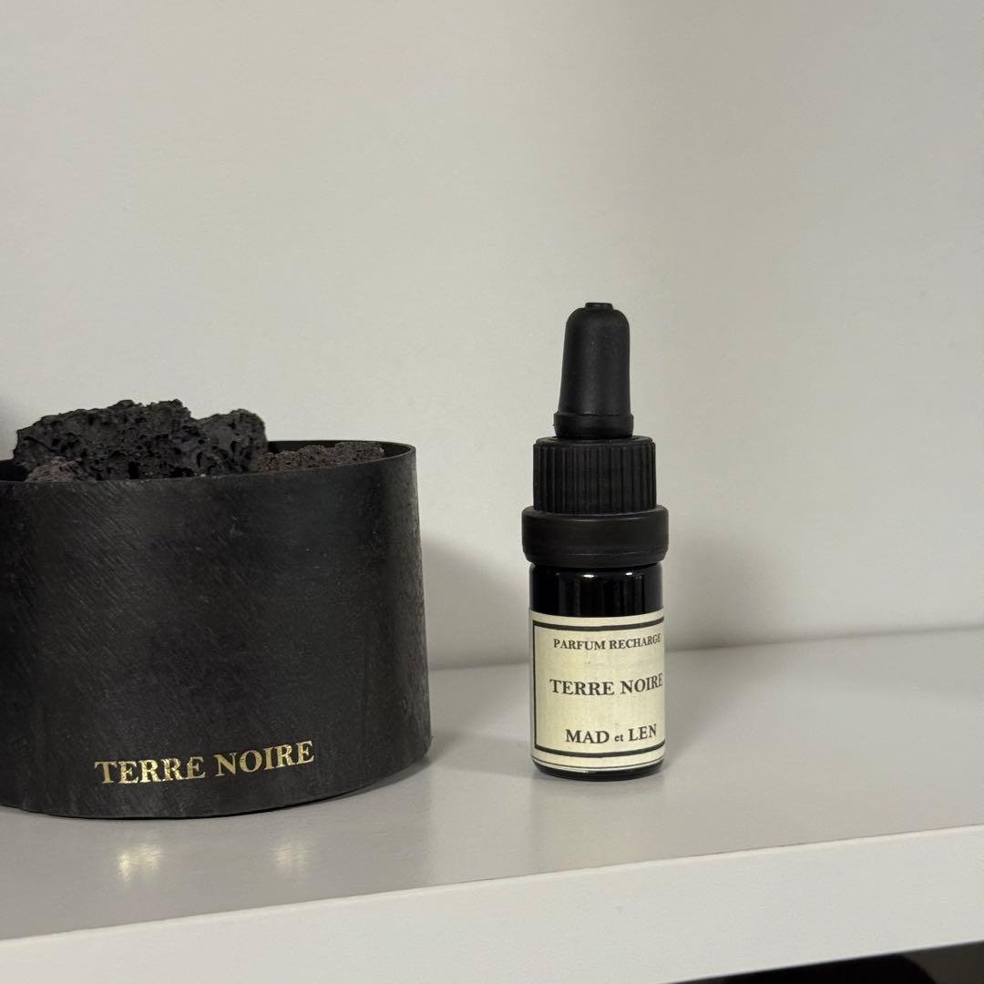 MAD et LEN ミニポットポプリ 溶岩石 TERRE NOIRE