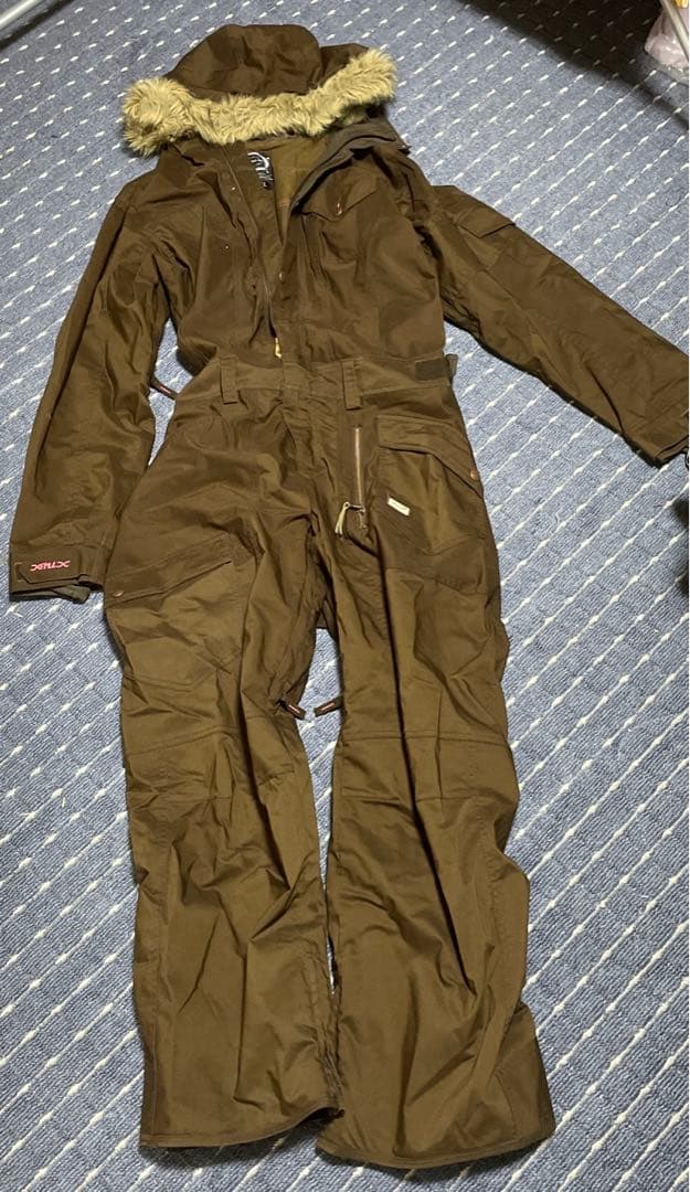 XNIXスノーボードウェアつなぎ　スノーボードウェア