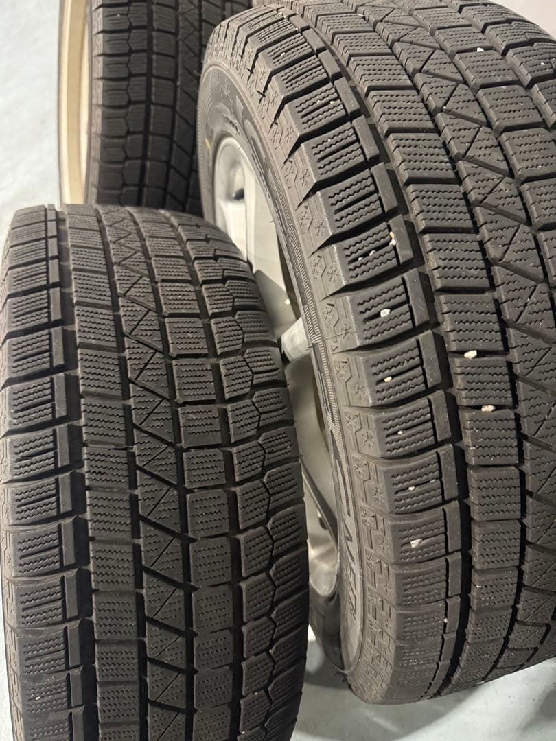 トヨタ　エスティマ　純正アルミホイール　17インチ　スタッドレス付き