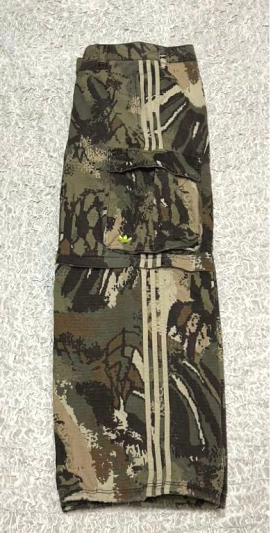 【正規品】美品 即完売 adidas ジップオフカーゴパンツ 迷彩 マルチカモ