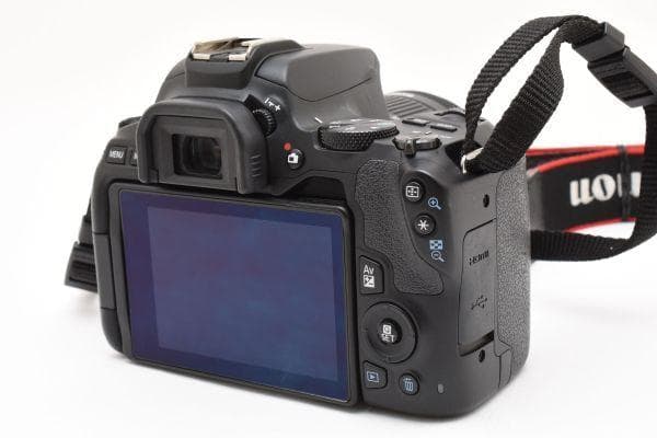 【美品】キャノン Canon EOS Kiss x10 レンズキット SDカード