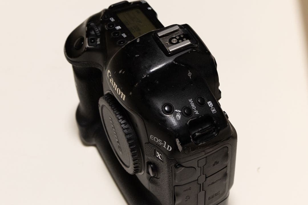 Canon EOS-1D X 本体 バッテリー 充電器　おまけ