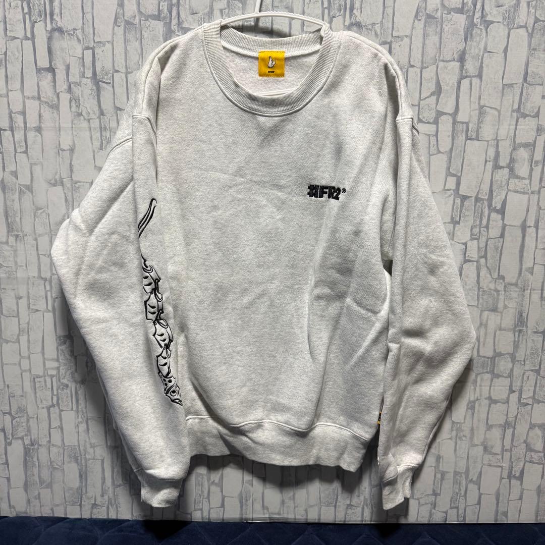 FR2 ウサギ グレー トレーナー　Mサイズ　中古