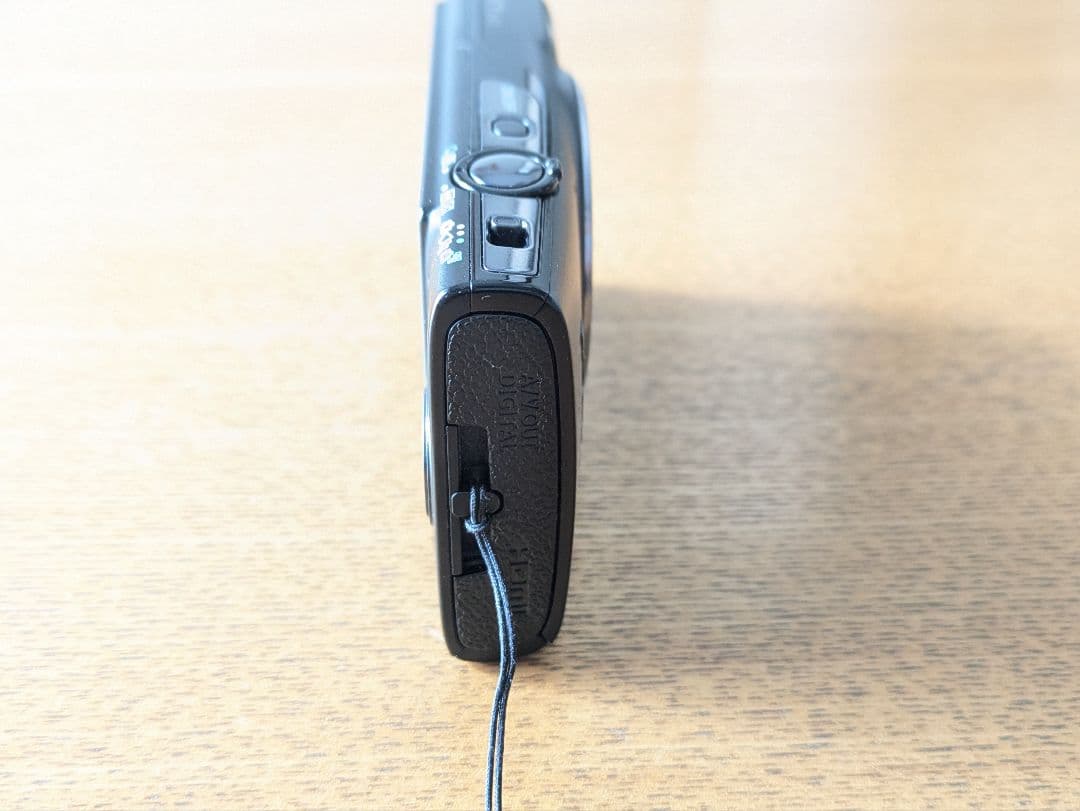 美品 Canon IXY 640 デジタルカメラ ブラック 送料無料