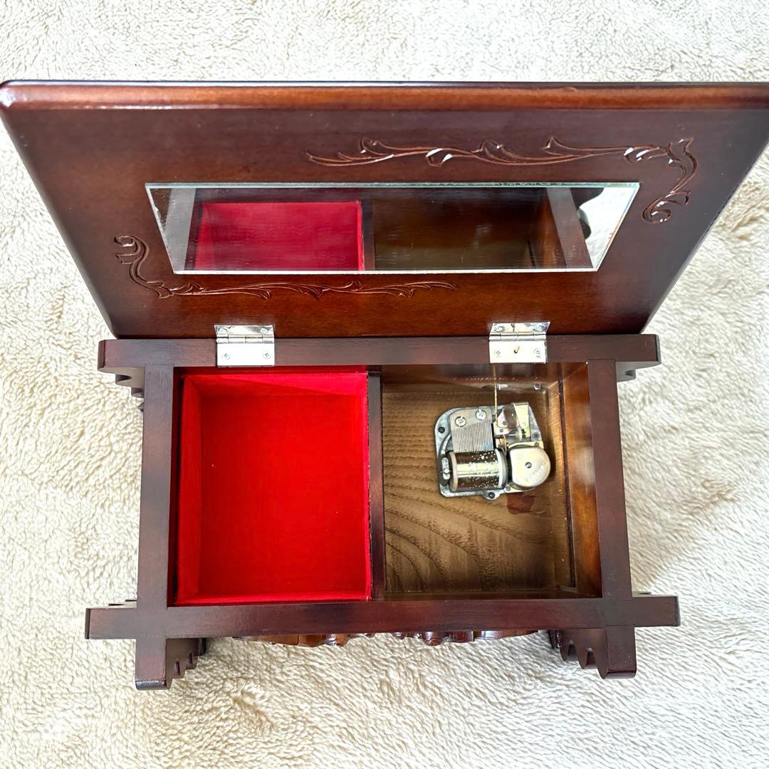 【新品未使用・ヴィンテージ】Sankyo オルゴール ジュエリーボックス　箱付き