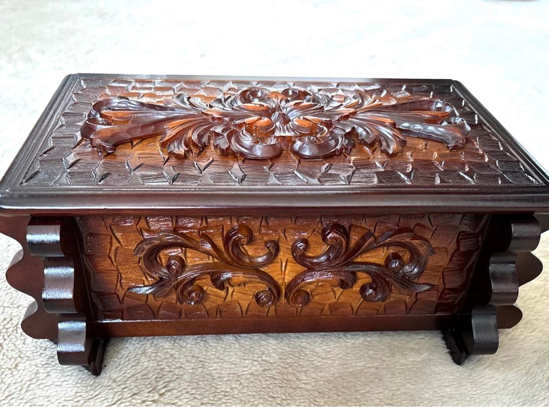 【新品未使用・ヴィンテージ】Sankyo オルゴール ジュエリーボックス　箱付き