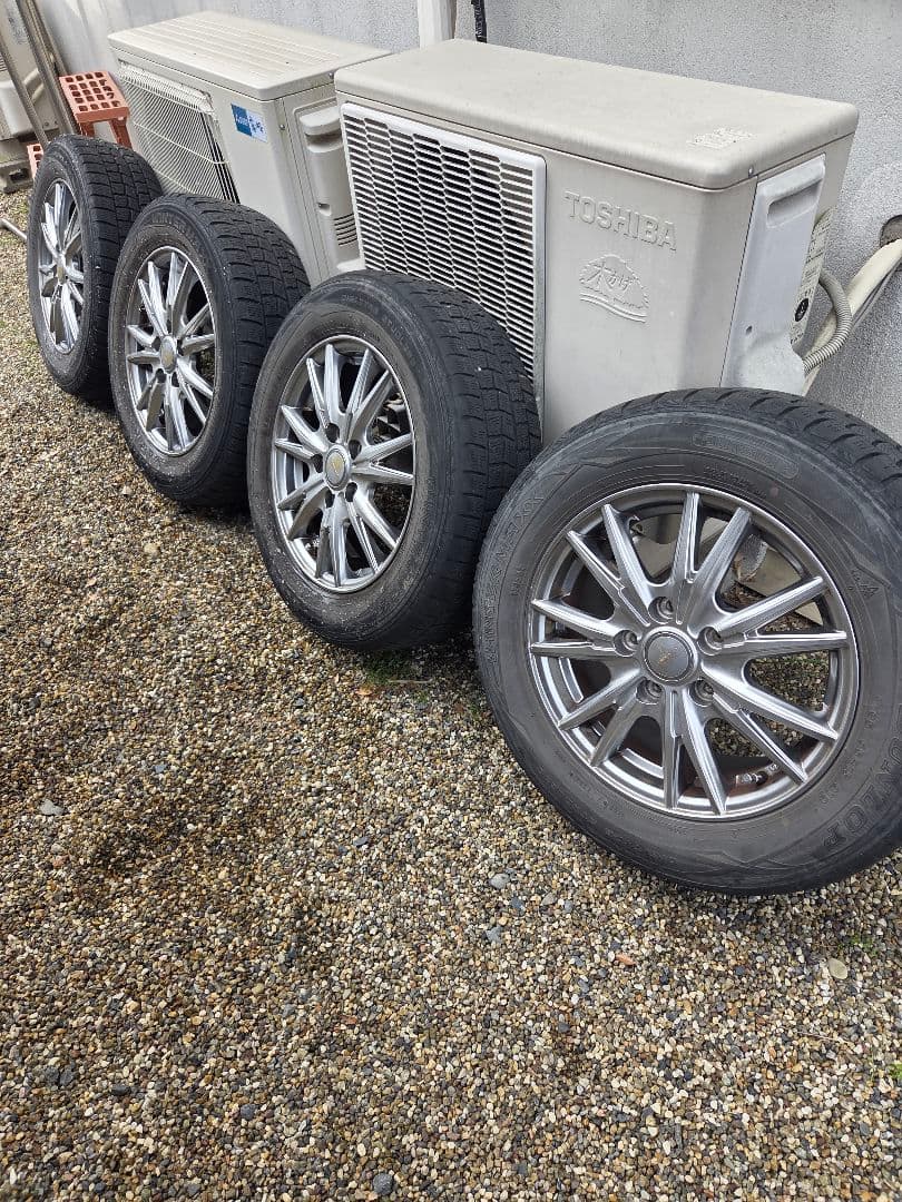 DUNLOP WINTER MAXX 195/65R15 スタッドレスタイヤ