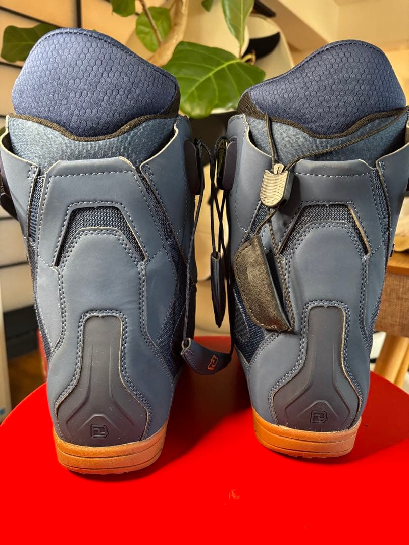 [新品同様]DEELUXE スノーボードブーツ ネイビー