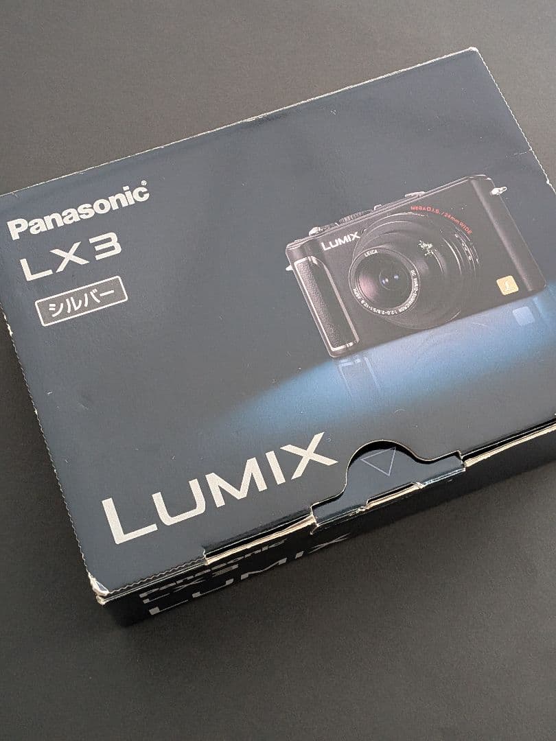 パナソニックコンパクトデジタルカメラ LUMIX DMC-LX3　元箱付き