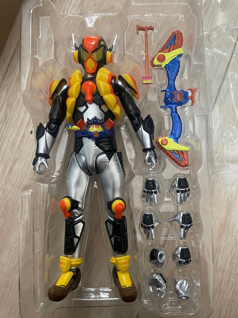 SHFiguarts 仮面ライダーガヴケーキング＆仮面ライダーヴラム　2個セット