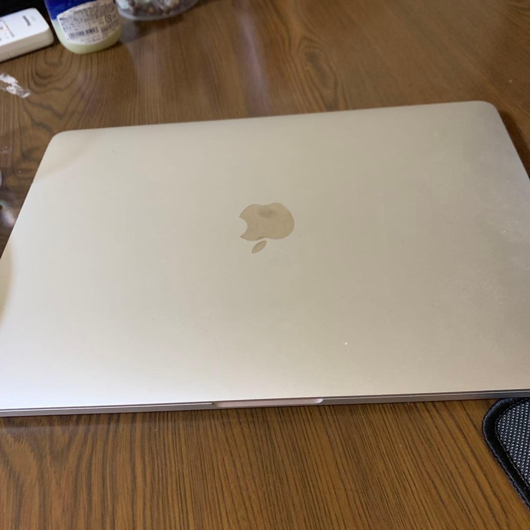 Apple MacBook Pro 256GB SSD 日本語配列