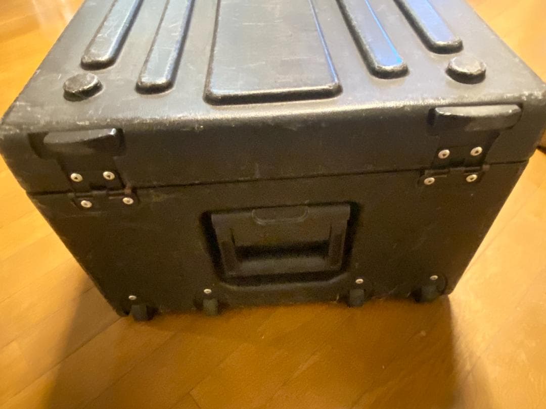 098 SKB 19-RSF4U ラップトップ ラックケース