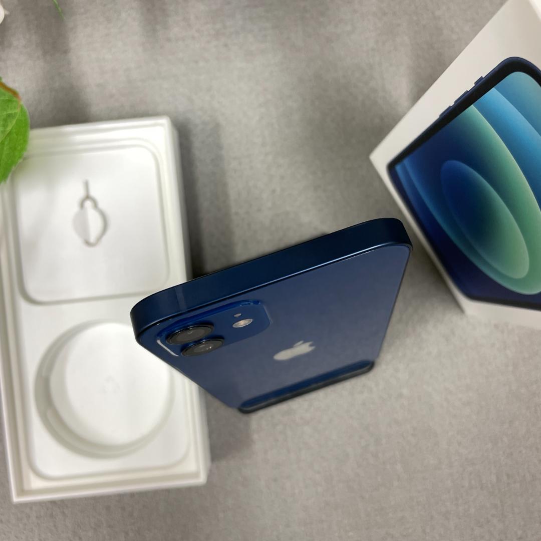 新品同様 iPhone 12 64GB ブルー 国内版 SIMフリー 送料無料
