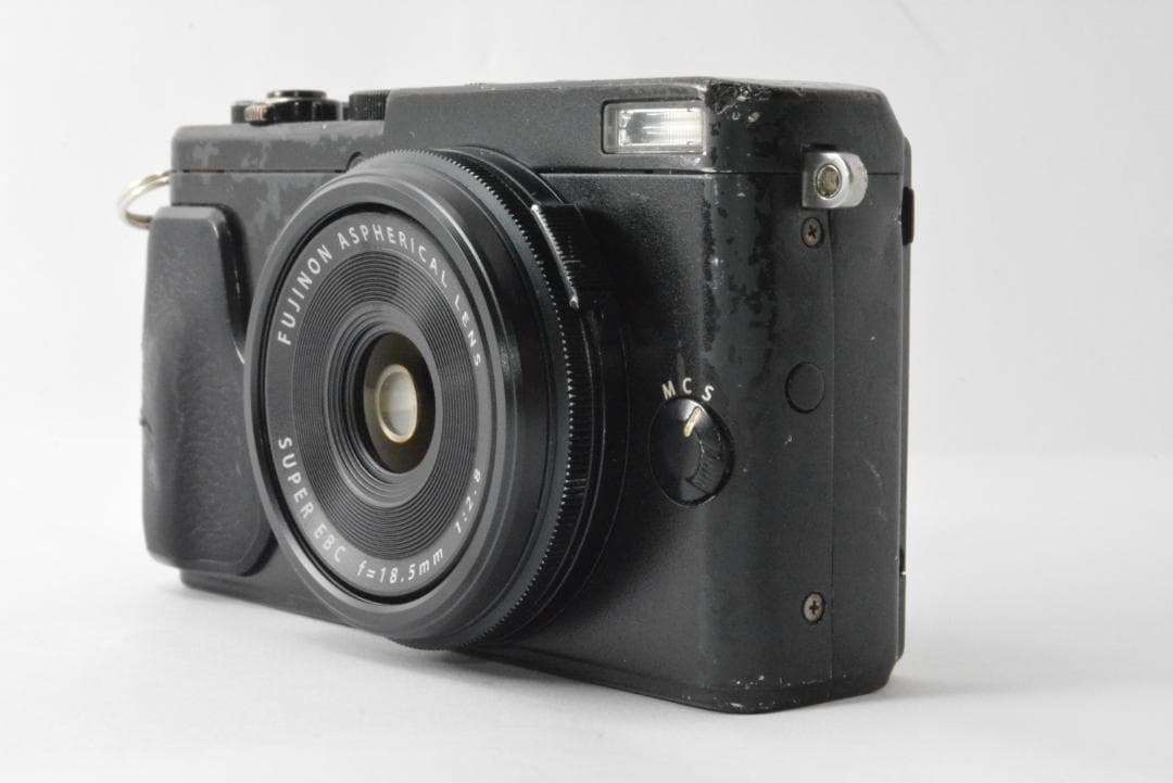 フジフィルム　Fujifilm X70