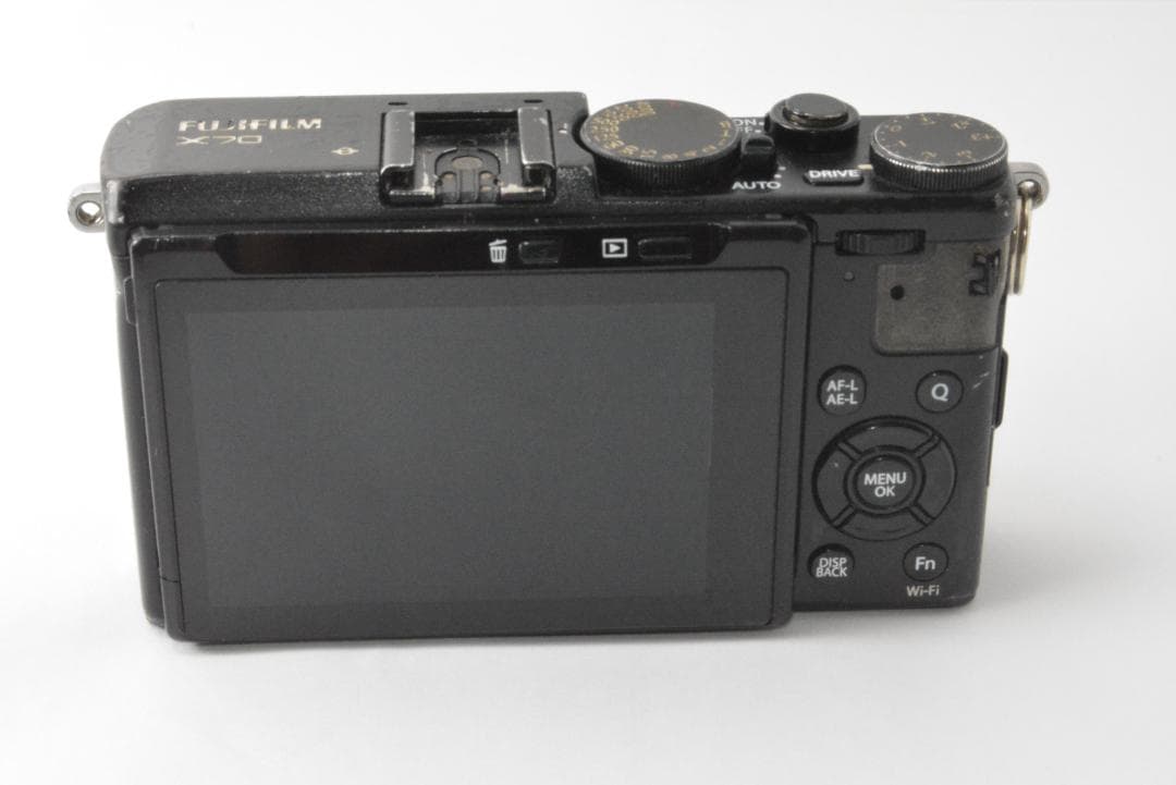 フジフィルム　Fujifilm X70